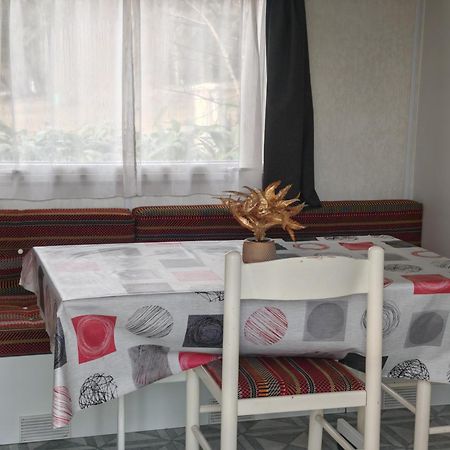 Camping De Ladignac Le Long Bel Air Bagian luar foto