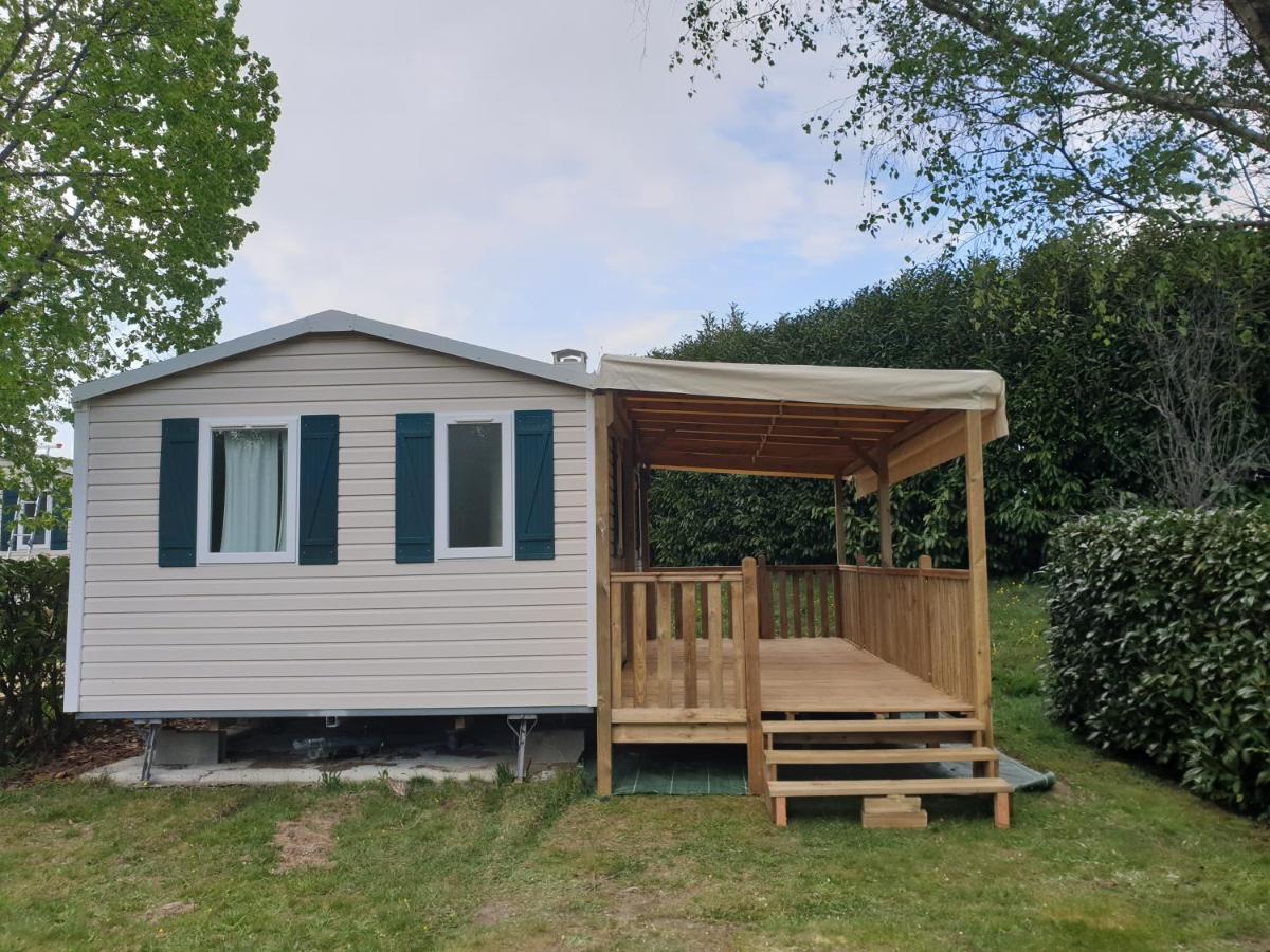 Camping De Ladignac Le Long Bel Air Bagian luar foto
