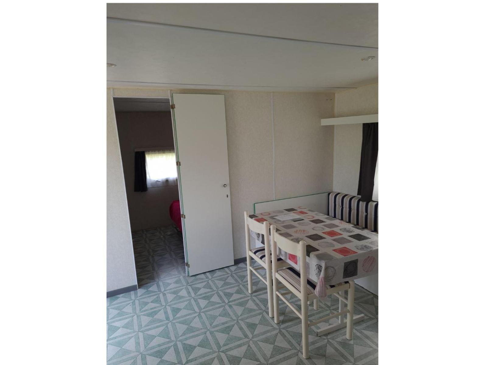 Camping De Ladignac Le Long Bel Air Bagian luar foto