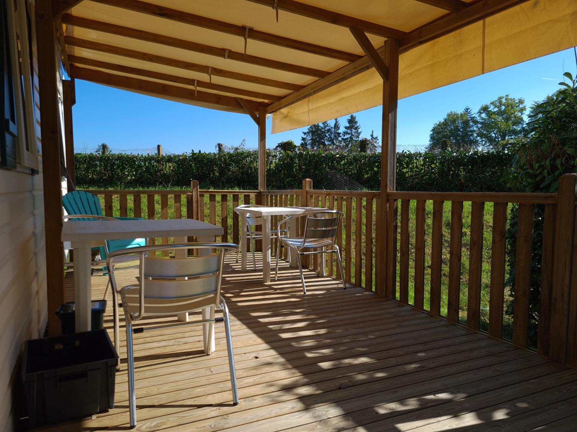 Camping De Ladignac Le Long Bel Air Bagian luar foto