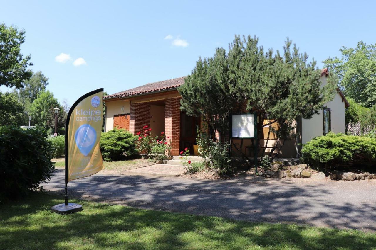 Camping De Ladignac Le Long Bel Air Bagian luar foto